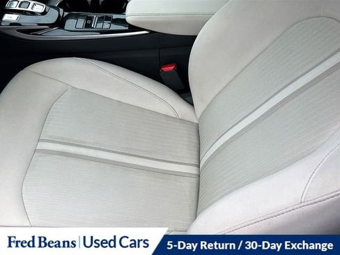 Used 2023 Hyundai Sonata SE w/ Preferred Accessory Package image 19