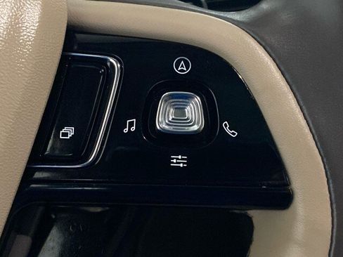 Used 2021 Lincoln Corsair Reserve w/ Equipment Group 201A image 20