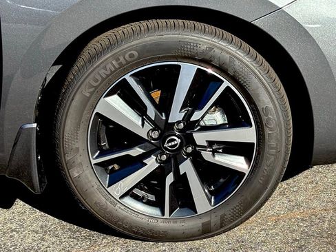 New 2025 Nissan Versa SV w/ Trunk Package image 24