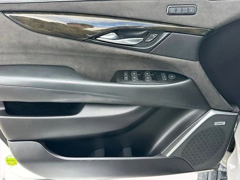 Used 2020 Cadillac Escalade Platinum image 13