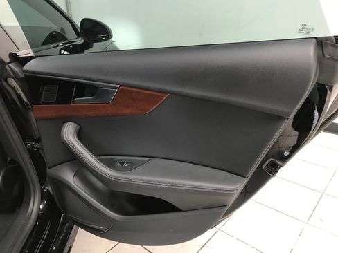 Used 2022 Audi A5 2.0T Premium Plus w/ Premium Plus AWD/4WD image 9
