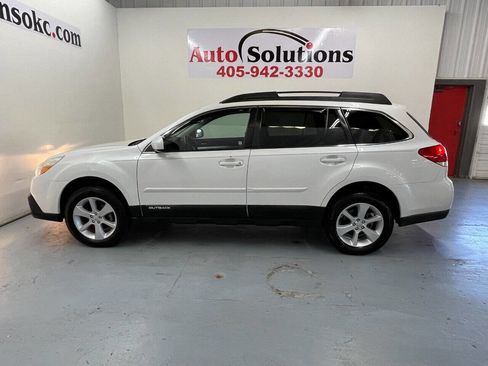 Used 2013 Subaru Outback 2.5i Premium w/ All-Weather Pkg image 4