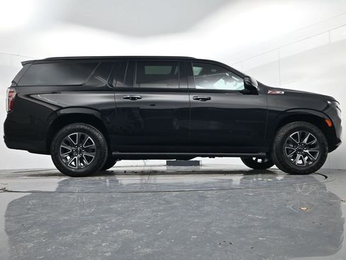 Used 2023 Chevrolet Suburban Z71 w/ Luxury Package image 58