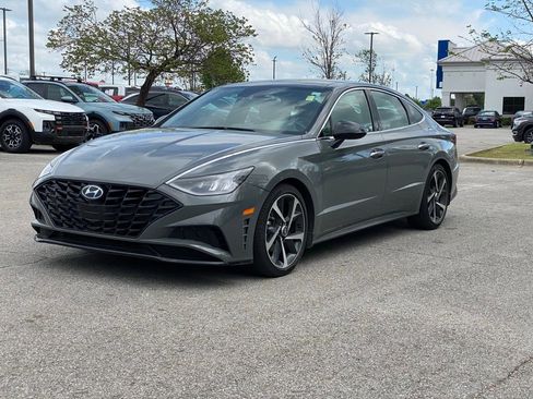 Used 2021 Hyundai Sonata SEL Plus w/ Tech Package image 4