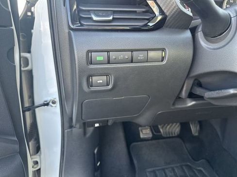 Certified 2023 Nissan Sentra SV image 19