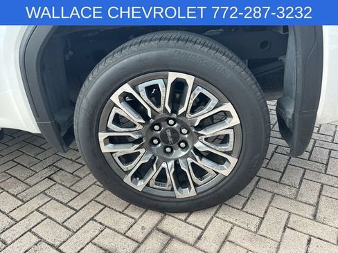 Used 2025 GMC Sierra 1500 Denali Ultimate AWD/4WD image 10