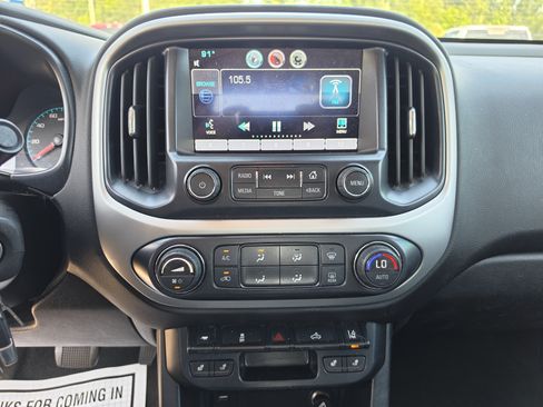 Used 2015 Chevrolet Colorado LT w/ Luxury Package RWD image 27