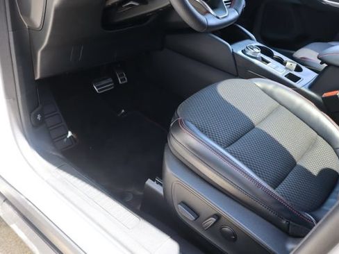 Certified 2023 Ford Escape ST-Line w/ Tech Pack #1 FWD image 14