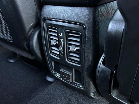 Certified 2021 Jeep Grand Cherokee Laredo X image 39