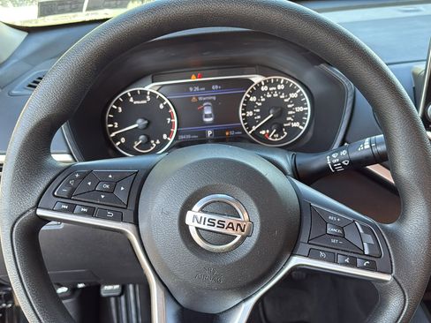 Certified 2022 Nissan Altima 2.5 SV image 9