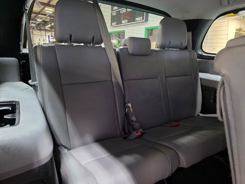 Used 2018 Toyota Sequoia Limited w/ Safety & Convenience Package AWD/4WD image 27