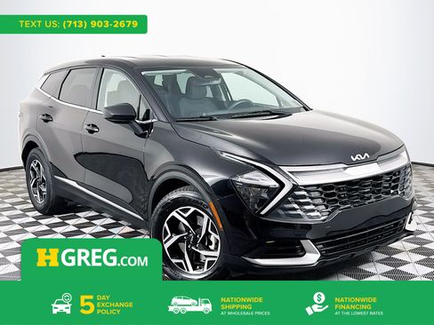 Used 2023 Kia Sportage LX image 1