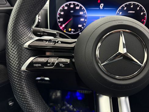 Used 2023 Mercedes-Benz C 300 Sedan image 13