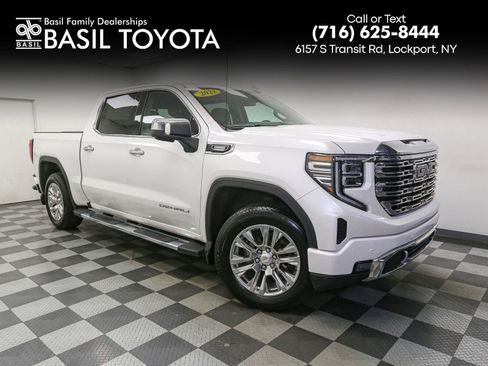 Used 2022 GMC Sierra 1500 Denali AWD/4WD image 1