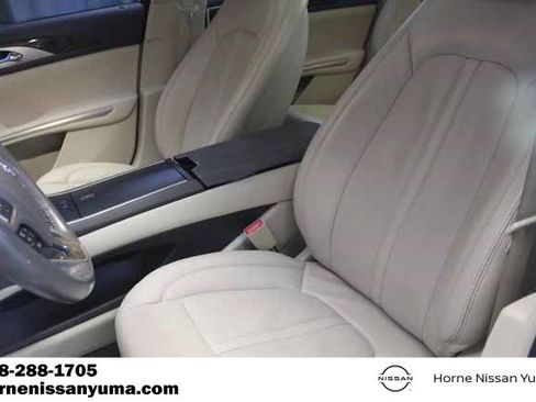 Used 2014 Lincoln MKZ FWD image 4