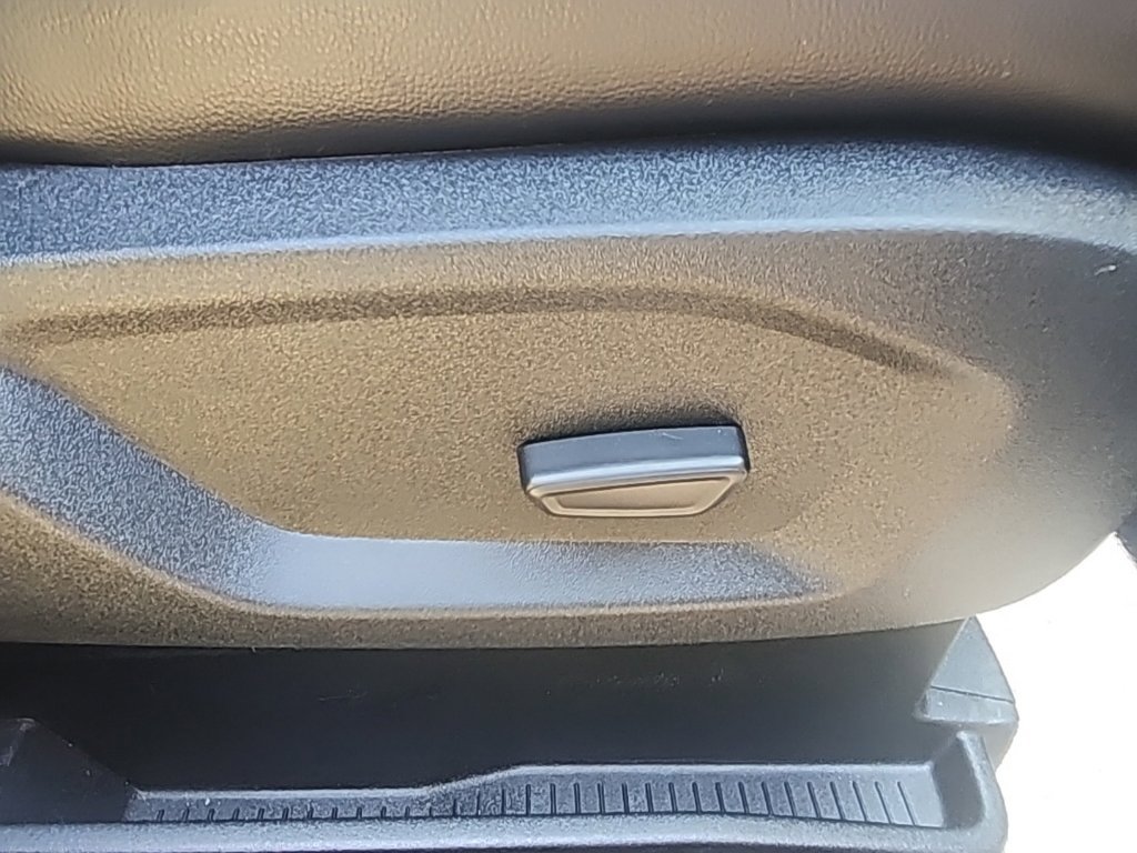 Used 2022 Ford Edge SEL AWD/4WD image 31