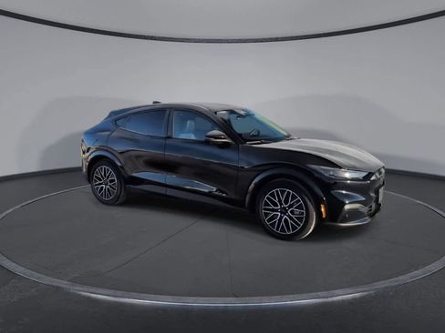 Used 2025 Ford Mustang Mach-E Premium image 2