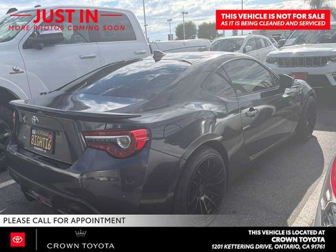 Used 2019 Toyota 86 RWD image 3
