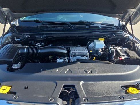Used 2024 RAM 1500 Laramie RWD image 30