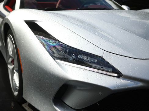 Certified 2021 Ferrari F8 Tributo image 13