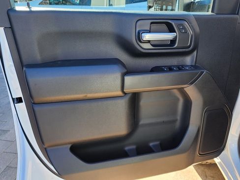 New 2026 GMC Sierra 2500 Pro w/ Convenience Package image 15