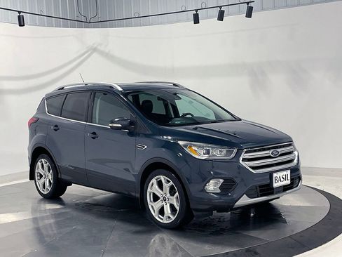Used 2019 Ford Escape Titanium image 34