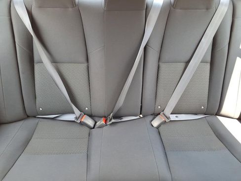 Used 2022 Nissan Sentra S FWD image 17
