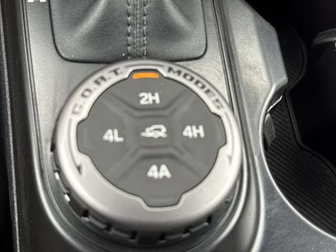 Used 2024 Ford Bronco Badlands AWD/4WD image 25