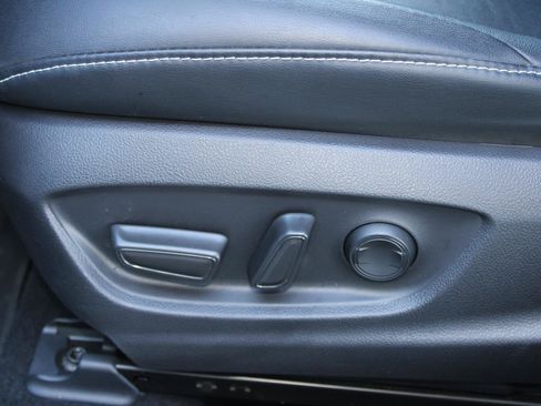 Used 2020 Toyota Prius Prime XLE FWD image 34