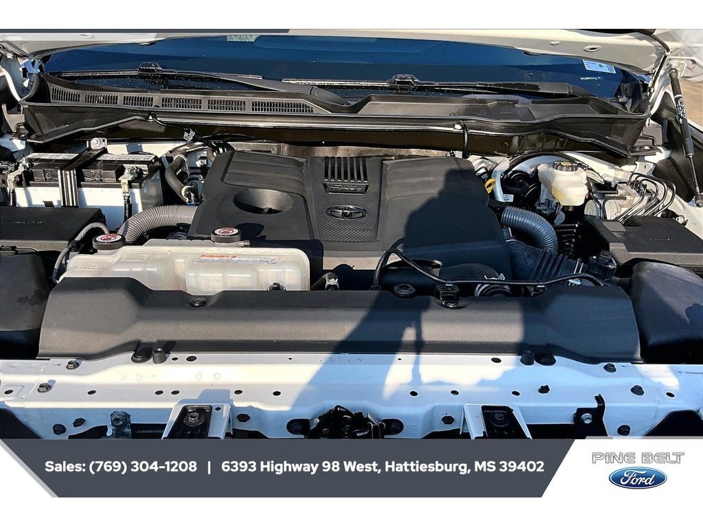 Used 2023 Toyota Tundra SR5 w/ SR5 Premium Package AWD/4WD image 9