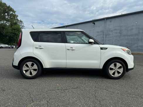 Used 2014 Kia Soul FWD image 6