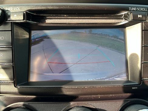 Used 2018 Toyota RAV4 LE w/ All Weather Liner Package AWD/4WD image 19