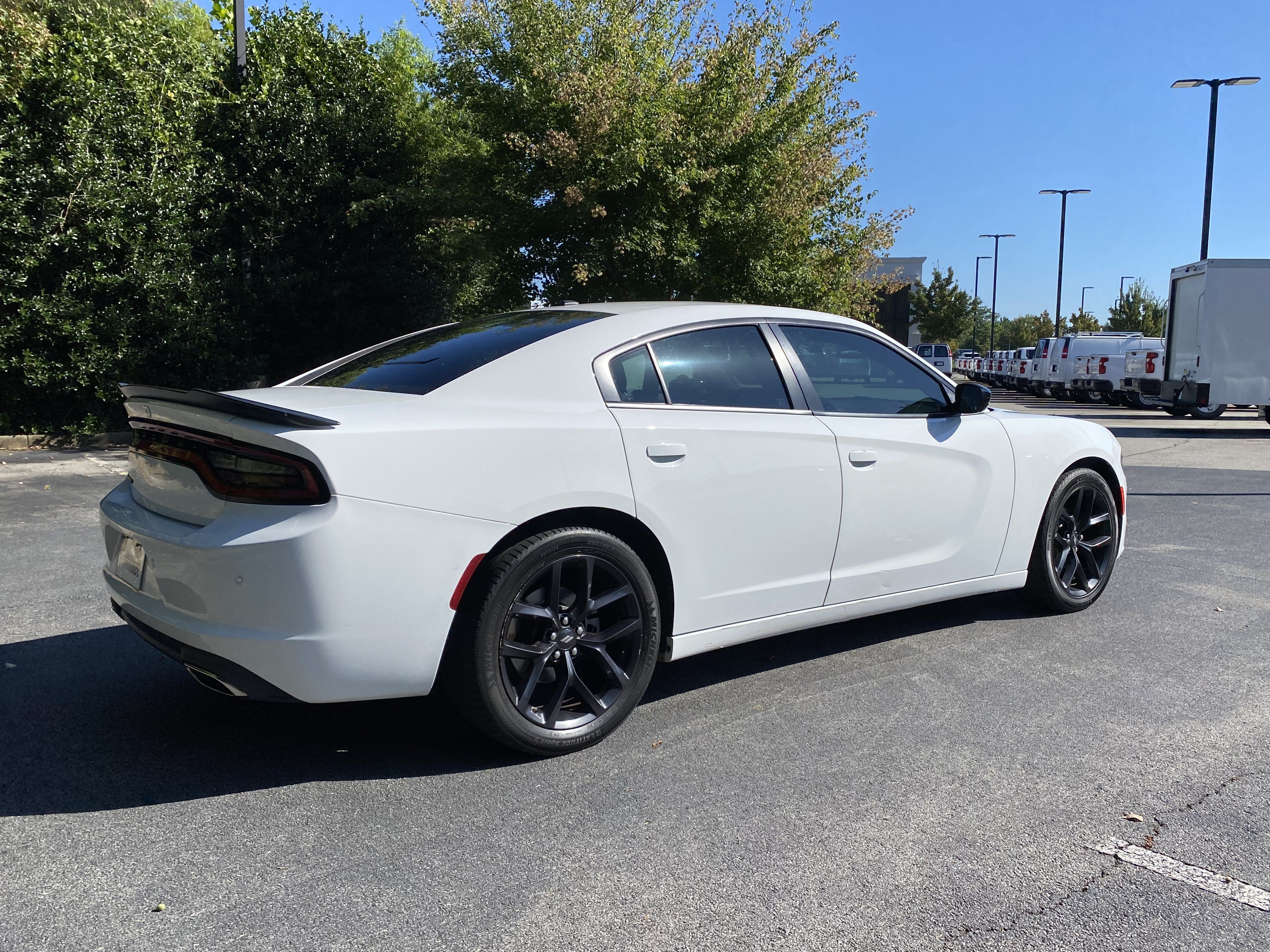 Used 2022 Dodge Charger SXT w/ Blacktop Package RWD image 9