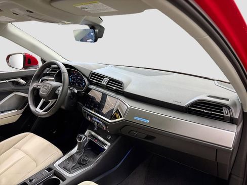 Certified 2025 Audi Q3 2.0T Premium Plus image 13