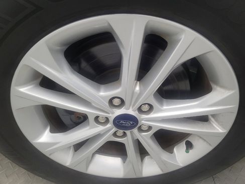 Used 2018 Ford Escape SEL image 31