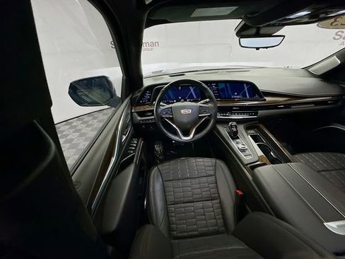 Used 2023 Cadillac Escalade ESV Sport Platinum w/ LPO, ONYX Package image 25