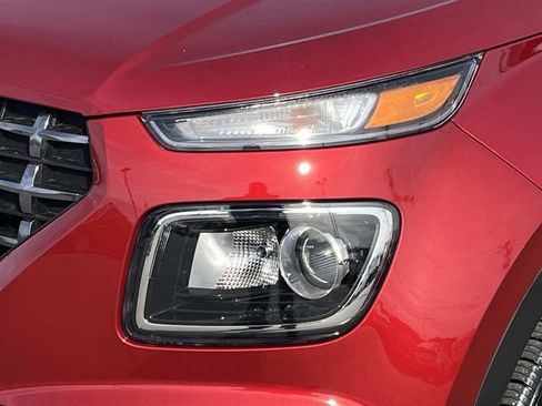 New 2026 Hyundai Venue SEL FWD image 9