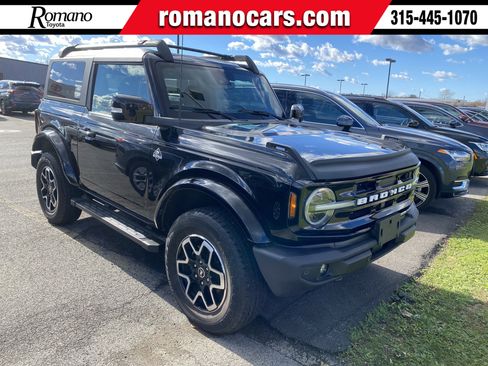 Used 2021 Ford Bronco Outer Banks image 1