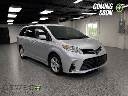 Used 2019 Toyota Sienna LE
