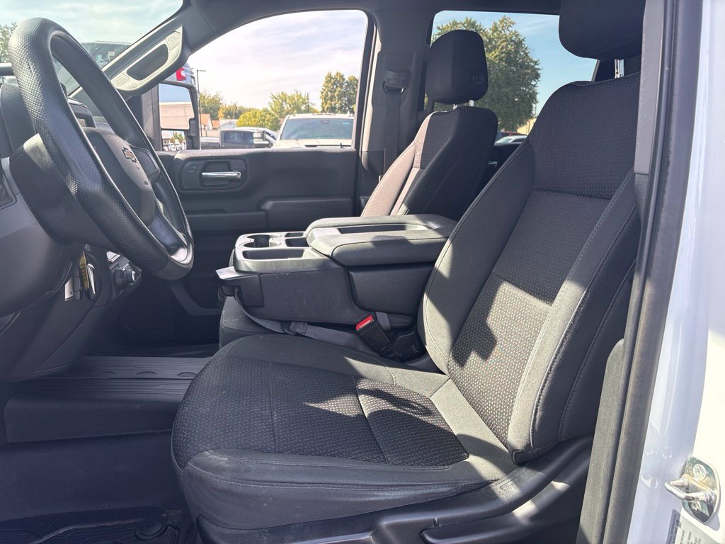 Used 2023 Chevrolet Silverado 2500 Custom w/ Infotainment Package AWD/4WD image 8