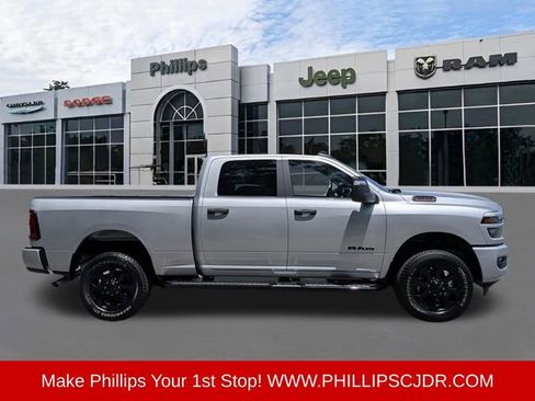 Certified 2026 RAM 2500 Big Horn AWD/4WD image 2