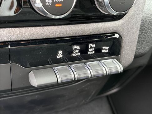 New 2026 RAM 1500 Express RWD image 29