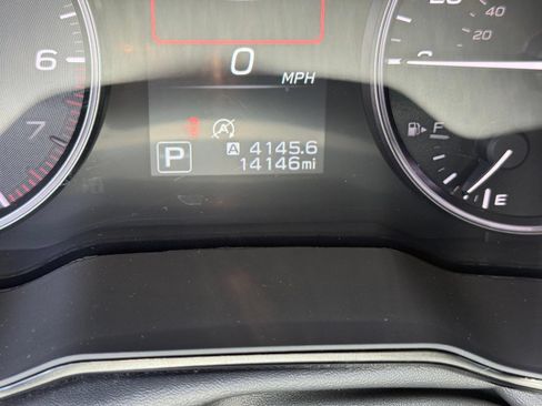 Used 2025 Subaru Outback Premium w/ Popular Package #1A AWD/4WD image 17