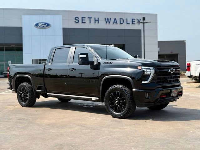 Used 2025 Chevrolet Silverado 2500 LT w/ Trail Boss Package AWD/4WD image 1