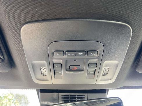 Used 2025 Toyota Camry SE w/ Multimedia Upgrade Package image 17