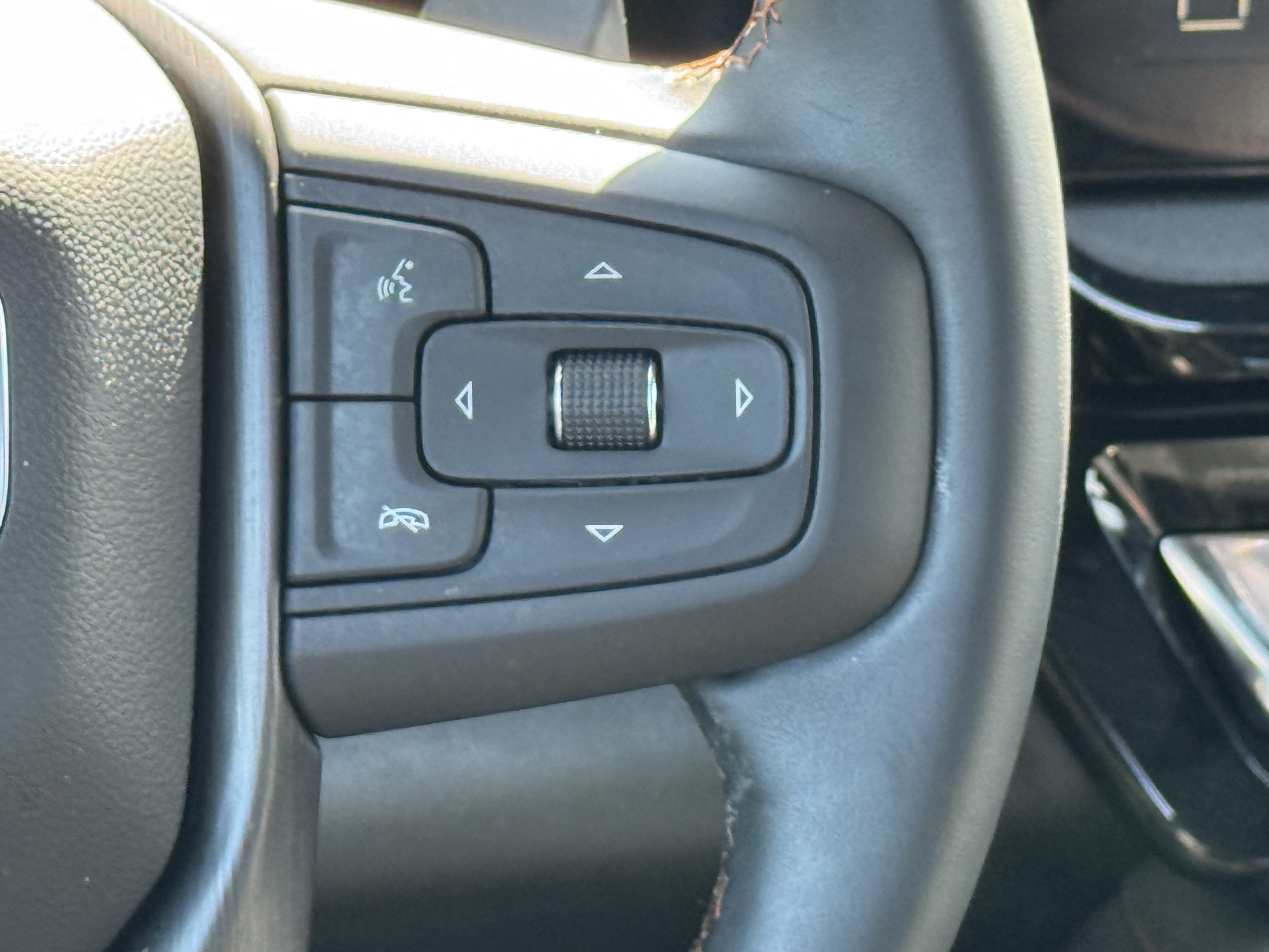 Used 2025 GMC Sierra 1500 AT4 AWD/4WD image 13