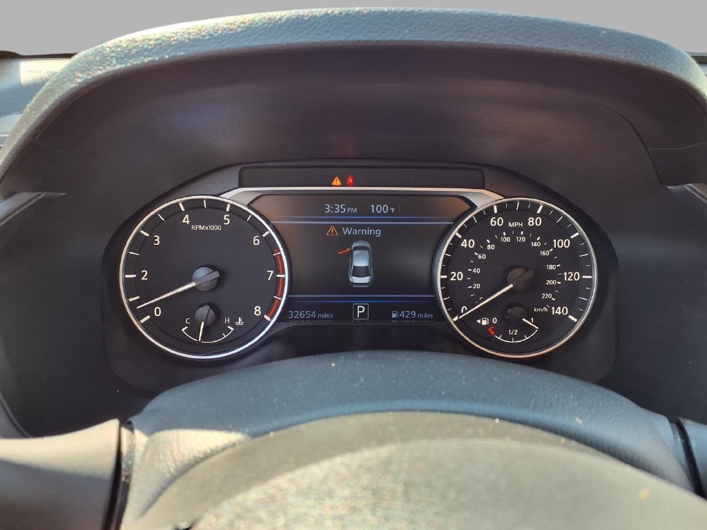 Used 2025 Nissan Altima 2.5 SV FWD image 17