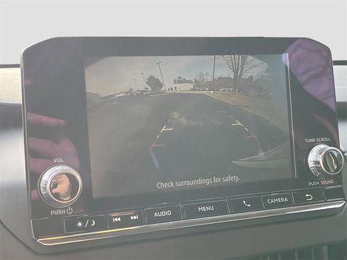 Used 2024 Mitsubishi Outlander ES image 13