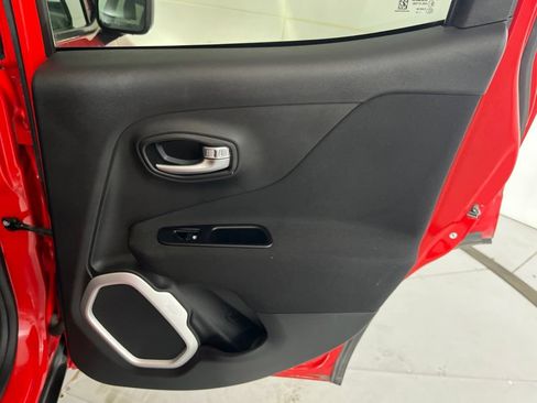 Used 2018 Jeep Renegade Sport w/ Power & Air Group AWD/4WD image 29