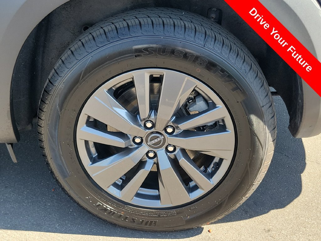 Used 2025 Nissan Pathfinder SV FWD image 28